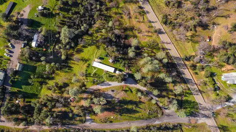 21484 Driftwood Trl, Redding, CA 96003 photo 40