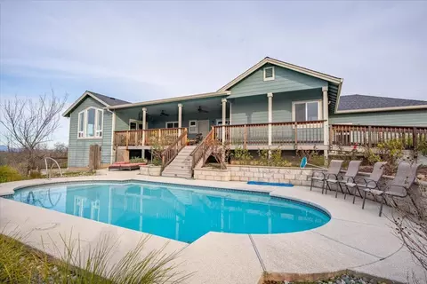 15093 Sunshine Ridge Rd, Anderson, CA 96007