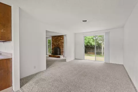 Living - 2410 Starlight, Redding, CA 96001 photo 3 of 4