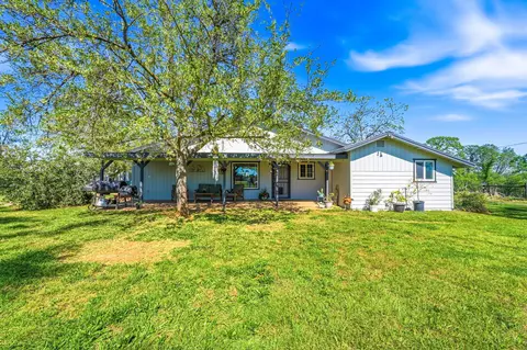 Exterior - 17837 Coyote Ln, Anderson, CA 96007 photo 4 of 9