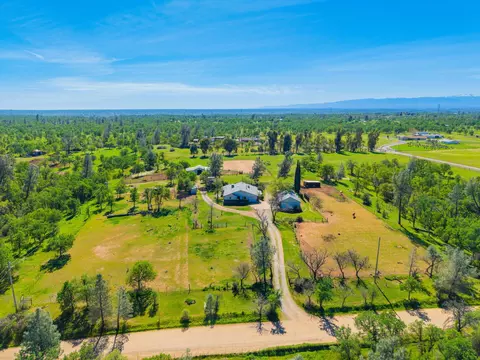 View/Area - 17837 Coyote Ln, Anderson, CA 96007 photo 4 of 4
