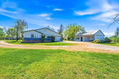 17837 Coyote Ln, Anderson, CA 96007