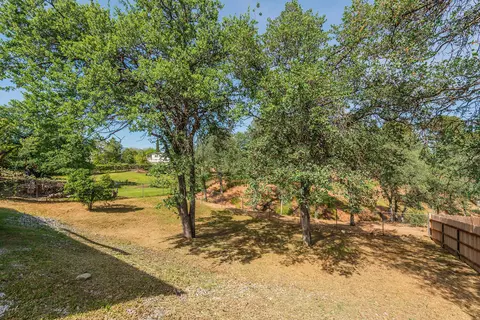 Exterior - 188 Woodcliff Dr, Redding, CA 96003 photo 4 of 8