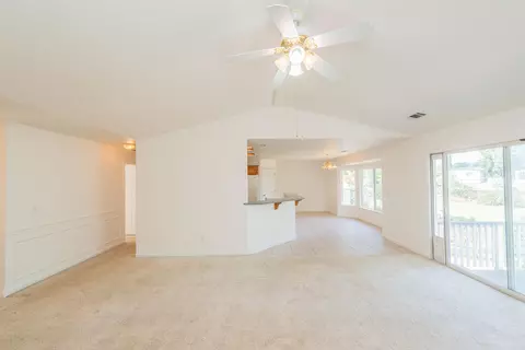 Living - 188 Woodcliff Dr, Redding, CA 96003 photo 4 of 8