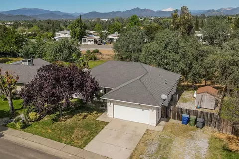 View/Area - 188 Woodcliff Dr, Redding, CA 96003 photo 2 of 4