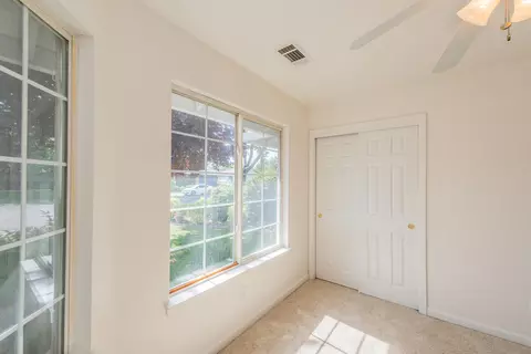 Bedroom - 188 Woodcliff Dr, Redding, CA 96003 photo 3 of 8