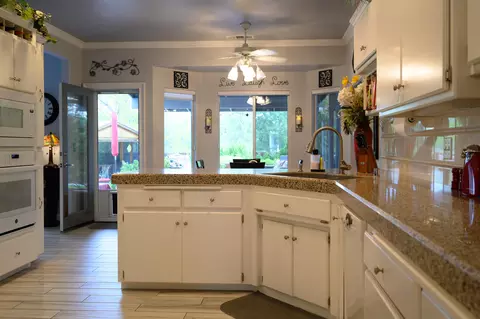Kitchen - 2071 Hope Ln, Redding, CA 96003 photo 1 of 7