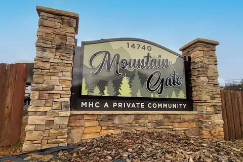 14740 Bass Dr, Redding, CA 96003