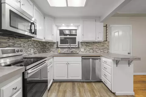 Kitchen - 5730 E Bonnyview Rd, Redding, CA 96001 photo 2 of 3