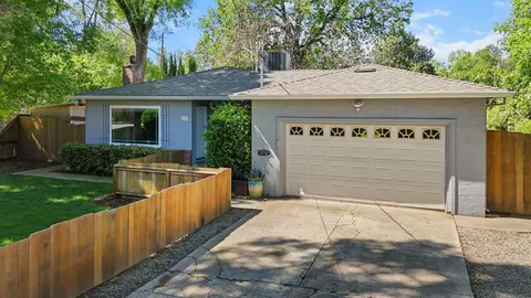 5730 E Bonnyview Rd, Redding, CA 96001