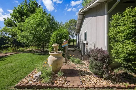 Exterior - 23290 Hogsback Rd, Red Bluff, CA 96080 photo 5 of 21