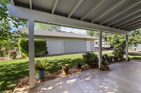 Exterior - 23290 Hogsback Rd, Red Bluff, CA 96080 photo 8 of 21