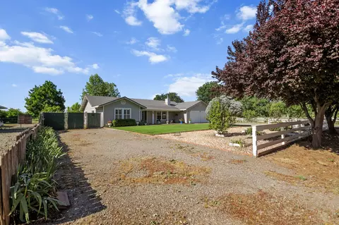 Exterior - 23290 Hogsback Rd, Red Bluff, CA 96080 photo 16 of 21