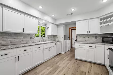 Kitchen - 23290 Hogsback Rd, Red Bluff, CA 96080 photo 1 of 4