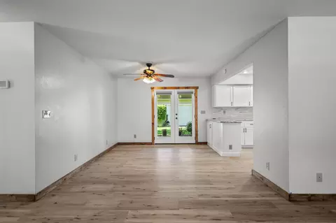 Living - 23290 Hogsback Rd, Red Bluff, CA 96080 photo 6 of 6