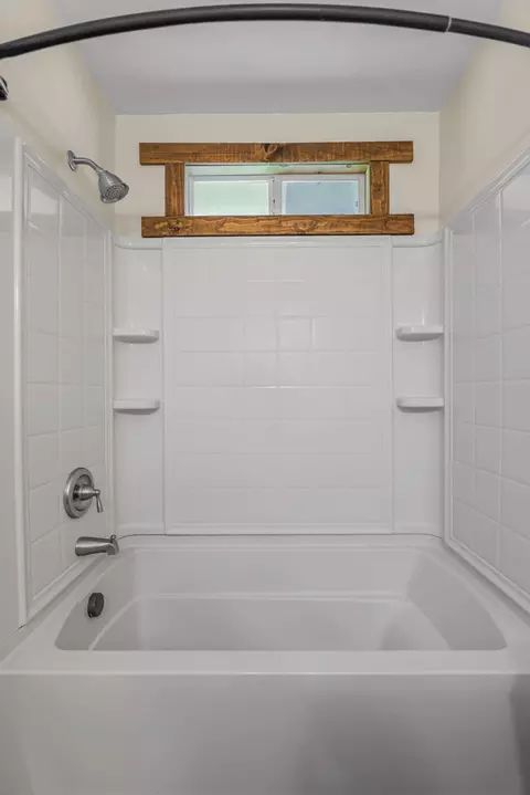 Bath - 23290 Hogsback Rd, Red Bluff, CA 96080 photo 8 of 8