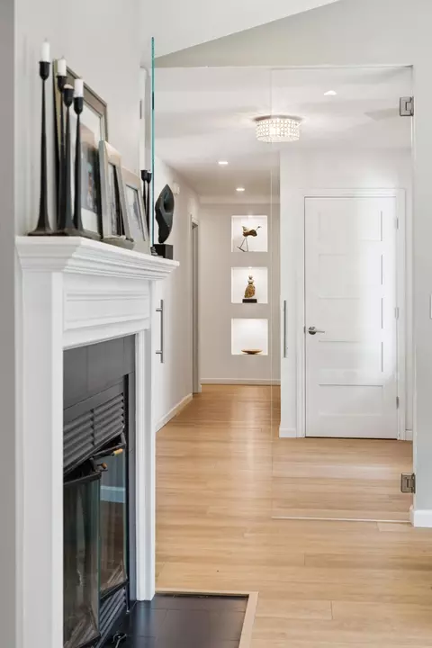 Entry Way - 8101 Montgomery Cir, Redding, CA 96001 photo 2 of 3