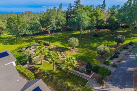 Exterior - 8101 Montgomery Cir, Redding, CA 96001 photo 33 of 33