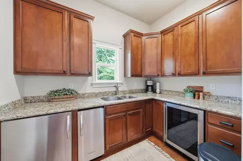 Kitchen - 8101 Montgomery Cir, Redding, CA 96001 photo 5 of 5