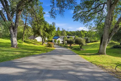 Other - 8101 Montgomery Cir, Redding, CA 96001 photo 12 of 16
