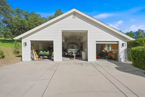 Other - 8101 Montgomery Cir, Redding, CA 96001 photo 10 of 16