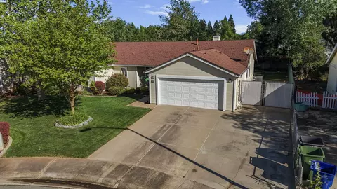 1959 Alexis Ct, Redding, CA 96002