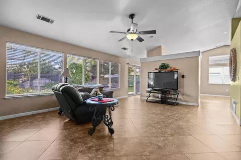 Living - 1959 Alexis Ct, Redding, CA 96002 photo 2 of 2