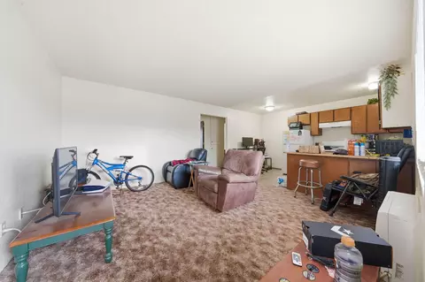 Living - 3140 C St, Redding, CA 96002 photo 4 of 5