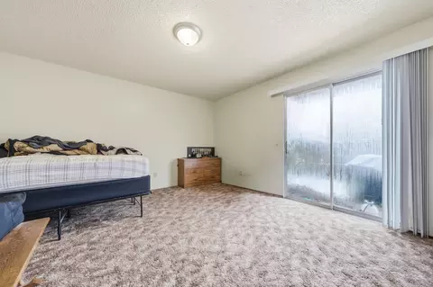 Bedroom - 3140 C St, Redding, CA 96002 photo 3 of 3