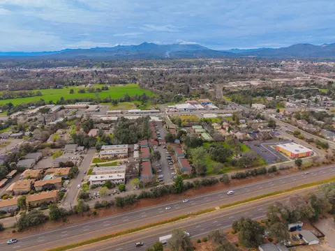 View/Area - 3140 C St, Redding, CA 96002 photo 8 of 9