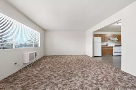 Living - 3140 C St, Redding, CA 96002 photo 2 of 5