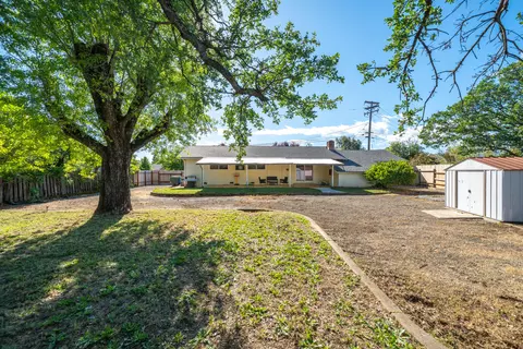 Exterior - 5802 Mountain View Dr, Redding, CA 96003 photo 8 of 16