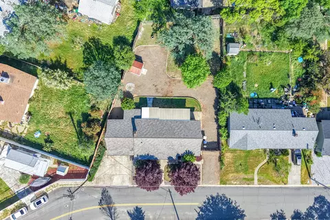 View/Area - 5802 Mountain View Dr, Redding, CA 96003 photo 3 of 4