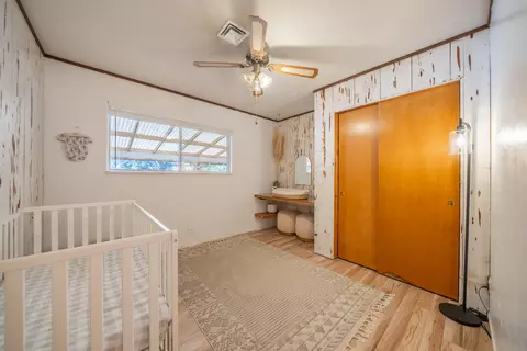 Bedroom - 5802 Mountain View Dr, Redding, CA 96003 photo 1 of 5
