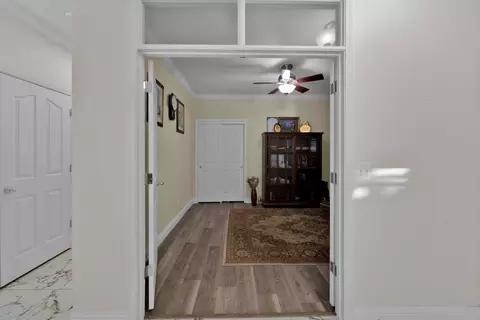 Entry Way - 1397 Empress Ln, Redding, CA 96002 photo 2 of 4