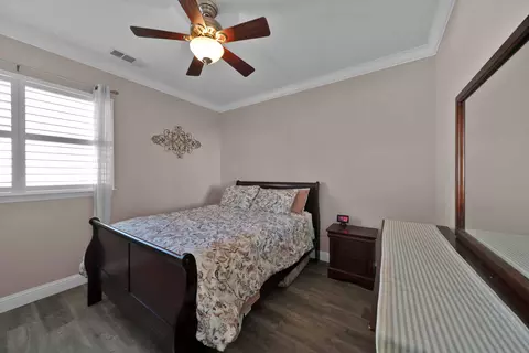 Bedroom - 1397 Empress Ln, Redding, CA 96002 photo 1 of 6