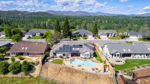 View/Area - 4039 Winter Green Ct, Redding, CA 96001 photo 3 of 3