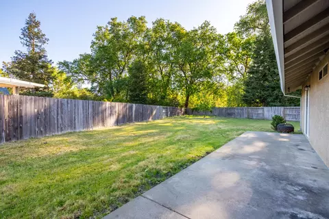 Exterior - 2762 Citrine Ave, Redding, CA 96001 photo 2 of 7