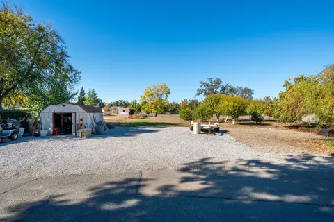 Exterior - 7429 Danish Ln, Redding, CA 96002 photo 22 of 48