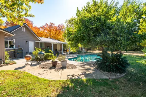 Exterior - 7429 Danish Ln, Redding, CA 96002 photo 19 of 48