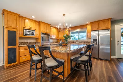 Kitchen - 7429 Danish Ln, Redding, CA 96002 photo 2 of 8
