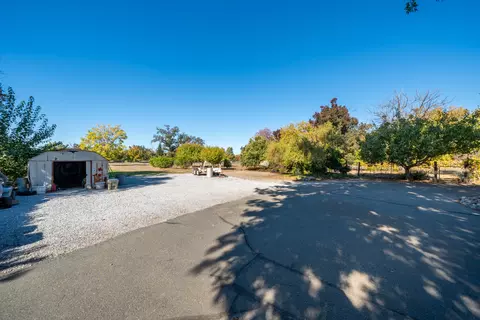 Exterior - 7429 Danish Ln, Redding, CA 96002 photo 23 of 48