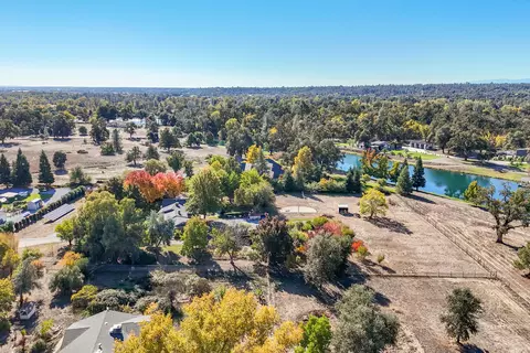 View/Area - 7429 Danish Ln, Redding, CA 96002 photo 7 of 11