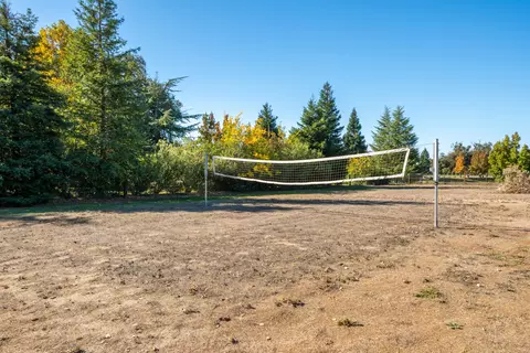 Exterior - 7429 Danish Ln, Redding, CA 96002 photo 39 of 48