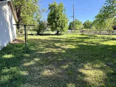 Exterior - 4856 Pheasant Dr, Anderson, CA 96007 photo 10 of 18