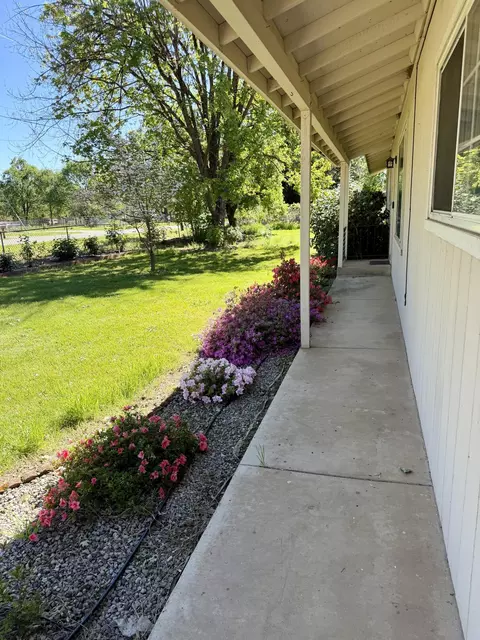 Exterior - 4856 Pheasant Dr, Anderson, CA 96007 photo 4 of 18