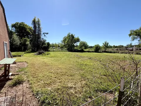 Exterior - 4856 Pheasant Dr, Anderson, CA 96007 photo 13 of 18