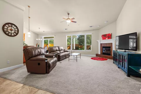 Living - 2588 Valencia St, Redding, CA 96003 photo 1 of 2