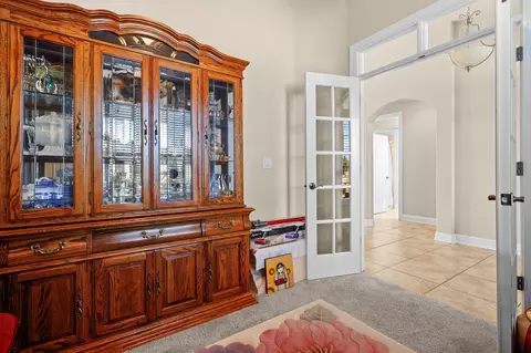 Entry Way - 2588 Valencia St, Redding, CA 96003 photo 3 of 3