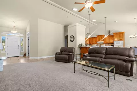 Entry Way - 2588 Valencia St, Redding, CA 96003 photo 1 of 3